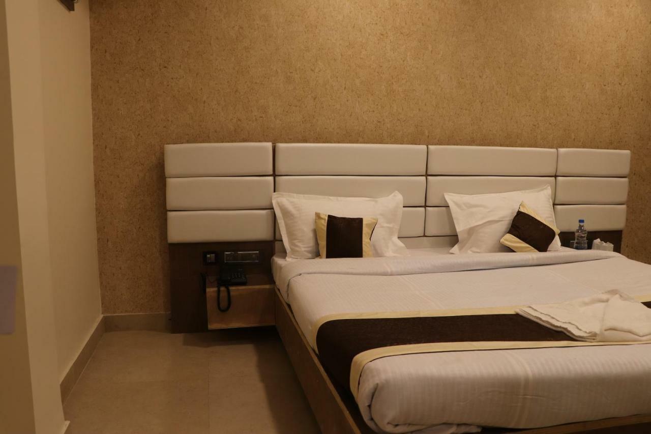 Ganesh Bhavan By Vinayak Hotels Brahmapur Exterior photo